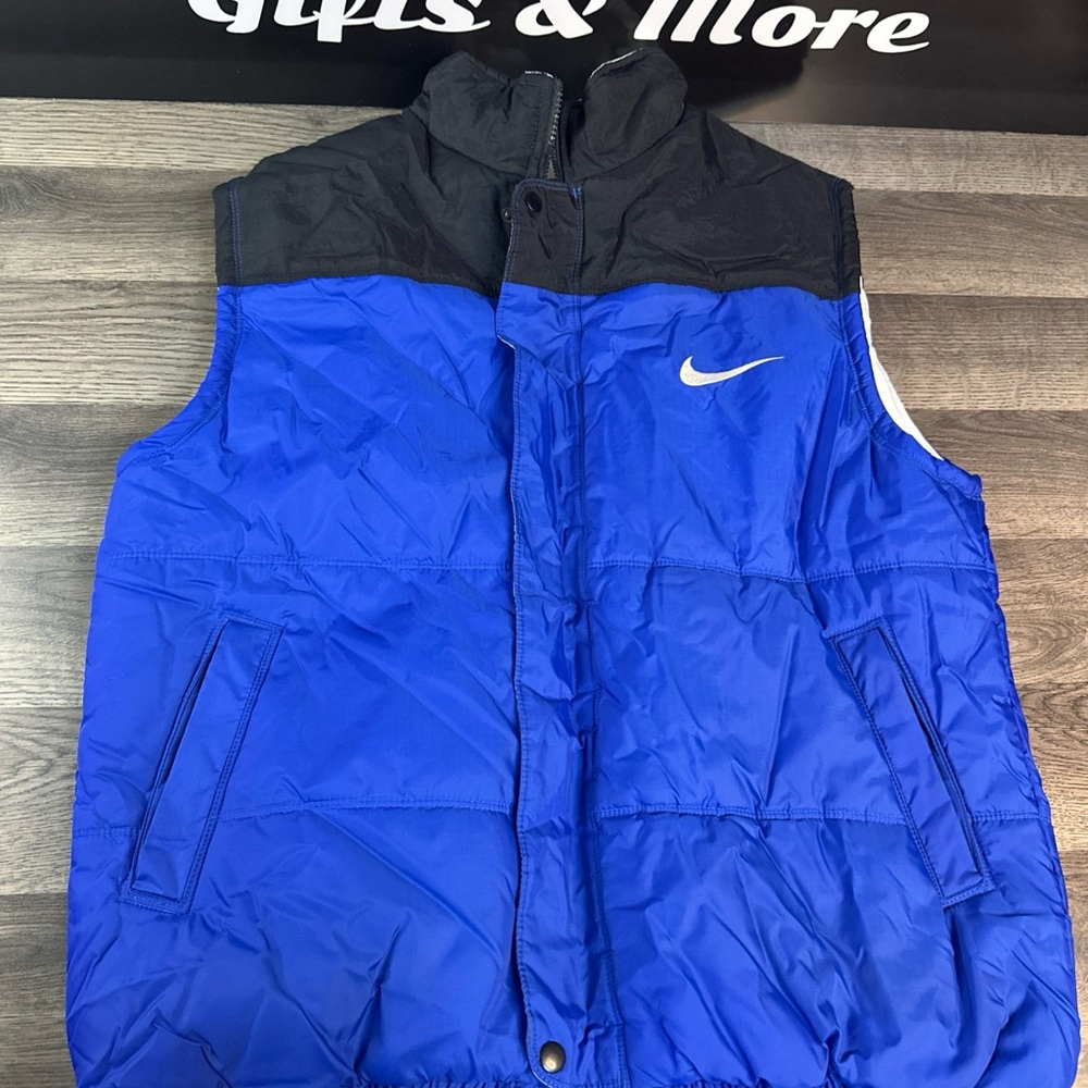 Vintage Nike Men's Black and Blue Vest